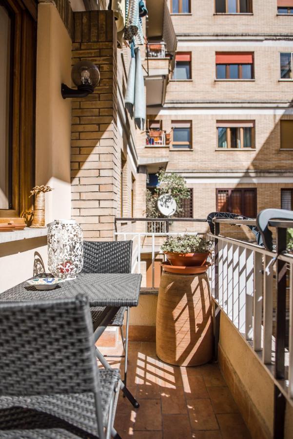Casa 3 Santi, Your Contemporary Home In Roma Exterior foto